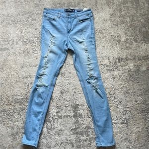 Hollister light wash denim distressed jeans size 9R